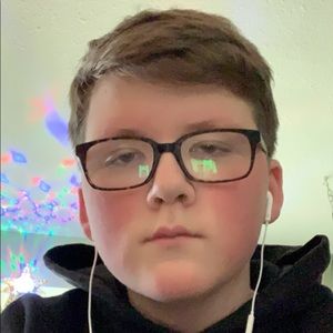 Meet your Posher, Troy